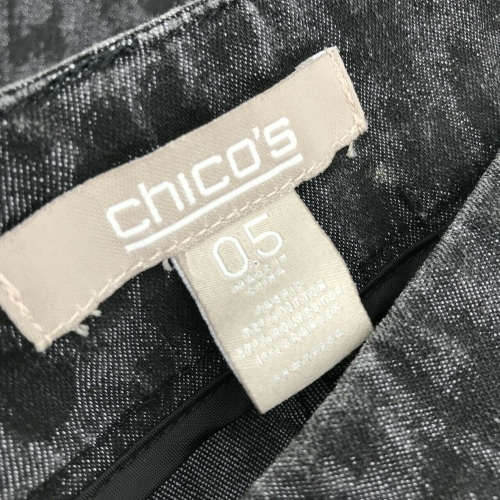 Chico's Cheetah Print Cropped Capri Jeans Sz 0.5/6 - Picture 3 of 4